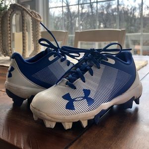 Youth Under Armour baseball cleats